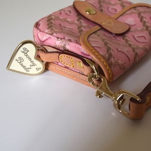 Dooney & Bourke wristlet